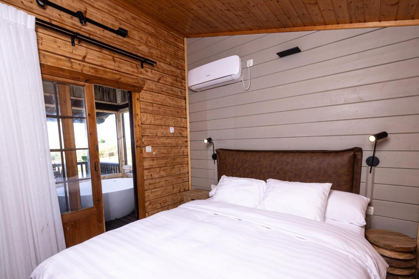 Kibbutz Ortal Tourism Hotel Стая снимка